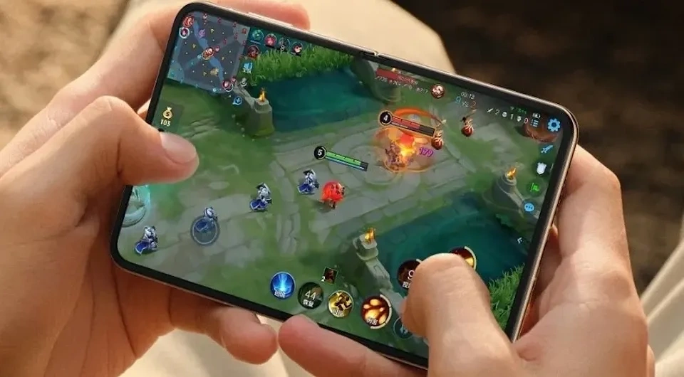 HUAWEI готовит уникальный флагман с широким экраном и рекордной батареей