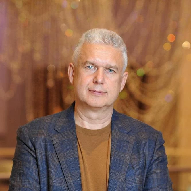 Александр Глазков