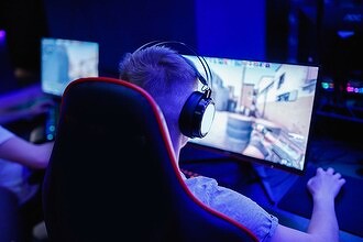 Кладовщик «М.Видео» украл iPhone на 2 миллиона, чтобы стать самым крутым в Counter Strike