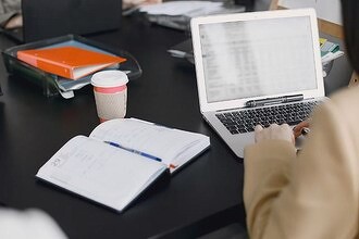 Apple тайно остановила выпуск чипов для Mac. Ее ноутбуки и ПК никто не покупает