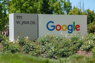 Google научился следить за выключенными Android-смартфонами. Даже если их сбросить к заводским настройкам