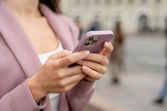 Телефонозамещение провалено. Россияне не хотят покупать отечественные смартфоны – они медленные и устаревшие
