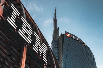 Хитрый программист IBM не работает 15 лет. Его не могут уволить и платят ему десятки тысяч долларов