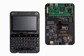 Raspberry Pi скрестили с Blackberry. Создан карманный компьютер на Linux с клавиатурой в стиле легендарных смартфонов. Видео и цена