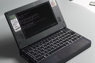 Создан ноутбук для ностальгирующих ИТ-шников на процессоре Intel 44-летней давности. Цена, видео