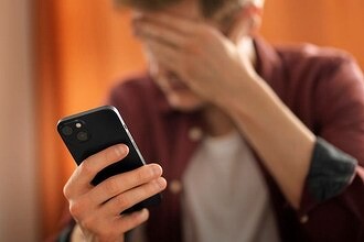 Телефонные спамеры вычислили и атаковали зам начальника Роскомнадзора