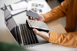 Жесткие диски больше не нужны. SSD повышенной емкости дешевеют на глазах с ужасающей скоростью