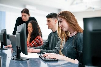 В России хотят лишать ИТ-компании льгот за нежелание поддерживать вузы. Развитие ИТ-образования перекладывают с государства на бизнес