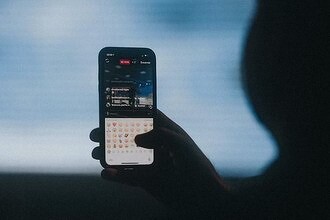 Смайлик в чате обошелся в десятки тысяч долларов. Суд приравнял его к юридически значимой подписи под договором