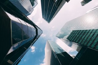 Минцифры после атаки БПЛА переходит на частичную удаленку, но рассчитывает вернуться в привычный режим
