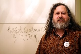 Основатель GNU/Linux Ричард Столлман болен раком. Он не похож сам на себя