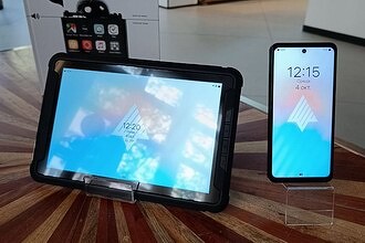 Россиян разлучают с Android. Страну ждет засилье китайских смартфонов с предустановленными российскими ОС