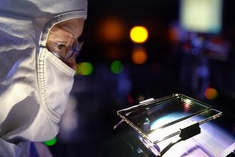 Из-за неспособности Intel выпускать современные чипы в больших объемах денежный суперклиент вот-вот переметнется к конкурентам