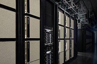 Nvidia всех уделала с невероятным отрывом. Опубликованы сравнительные тесты обучения нейросетей Google, Intel и других