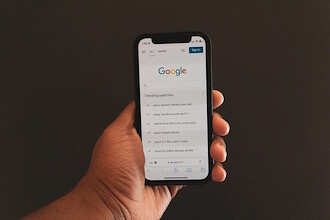 После многих лет борьбы в iPhone проник «убийца SMS», продвигаемый Google