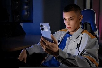 В России появился новый смартфон Xiaomi с солидной памятью. Он стоит дешевле 10 тыс. рублей