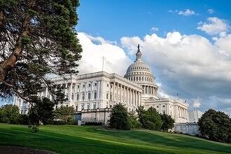 Власти США громят европейских производителей оборудования для выпуска микросхем и осыпают деньгами азиатских