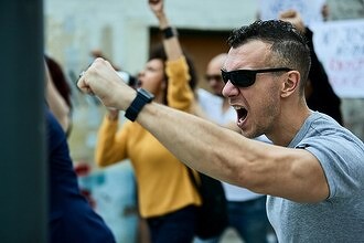 В Google «яростный бунт» сотрудников. Они всеми силами сопротивляются увольнению