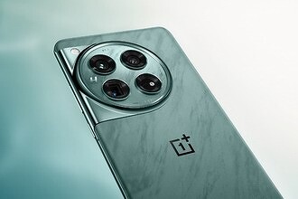 Россияне остались без дешевого «убийцы флагманов». OnePlus насильно превращает свои новейшие смартфоны в России в «кирпичи». Опрос