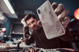 Каждый третий iPhone в России сломан, на ремонт нет денег. Число поломанных смартфонов в стране растет лавинообразно