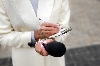 У россиян выманивают образцы голосов, чтобы потом отобрать деньги у них самих, их друзей и родственников