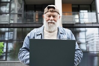 Создан свободный компилятор для древнего языка программирования, который управляет всеми деньгами мира. Его делали 20 лет