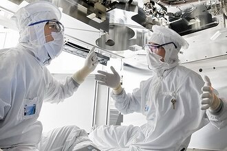 США грозят жестко наказать самую важную  в мире компанию для производства чипов. Акции уже резко обвалились