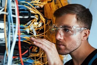 В России построят уникальный завод компонентов для оптоволоконных кабелей