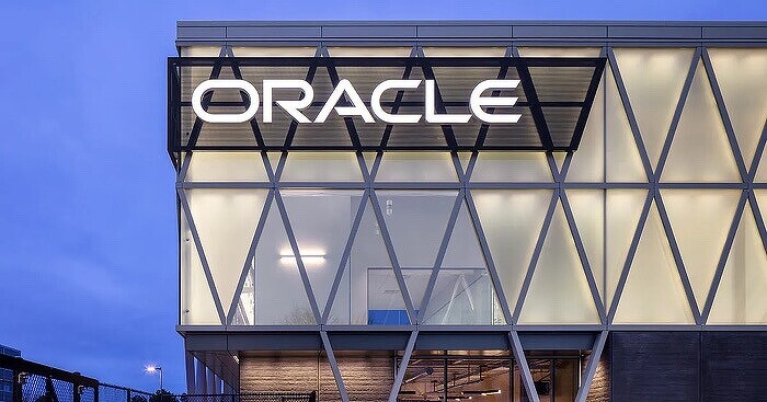 oracle700.jpg