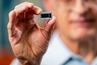 Из-за острой нужды в деньгах Intel без огласки продала все акции своего конкурента Arm