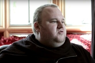 Основателя сверхпопулярного файлообменника Megaupload и критика политики США экстрадируют в Америку