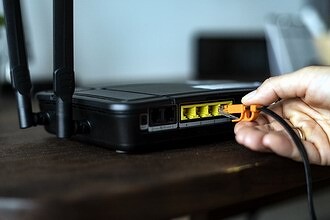 Россияне скучают без YouTube. Граждане нашли радикальный способ обхода замедления при помощи навороченных роутеров