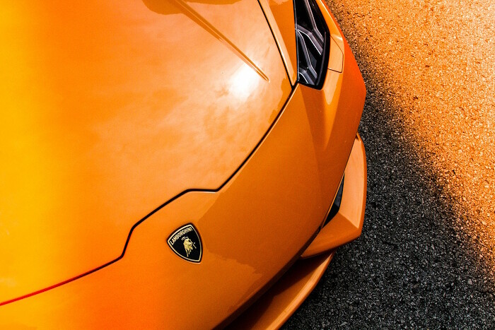 lambo-700.jpg