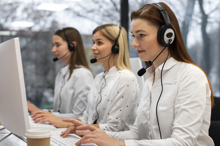 callcenter700.jpg