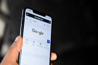 У Google снижается число кликов на рекламу. Доля на рынке поисковой рекламы в США впервые падает ниже 50%