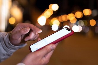 На рынке смартфонов начинается революция. Многолетнему общемировому тренду приходит конец – производители вернутся на 20 лет назад. Опрос