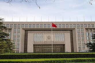 Китайская киберполиция создала шпионский инструмент для перехвата переписки на Android и iPhone в реальном времени