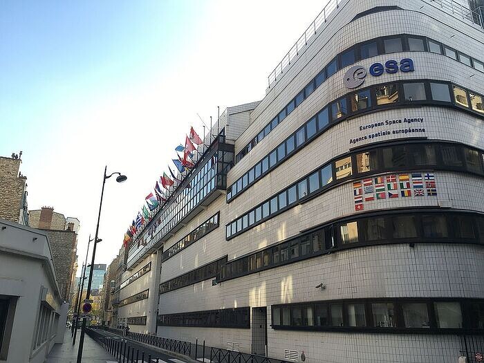 esa_headquarters_in_paris_france.jpg