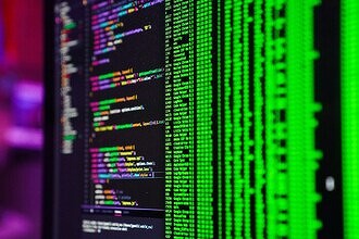 Российский бизнес под атакой. Число хакерских нападений на компании за год выросло в 2,5 раза