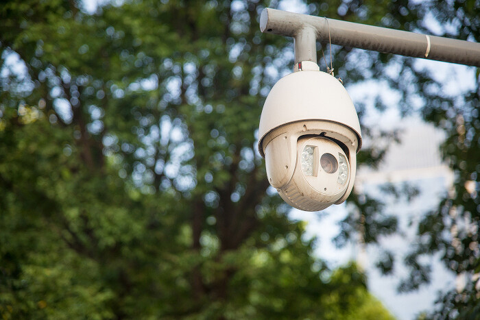 security-camera-urban-video700.jpg