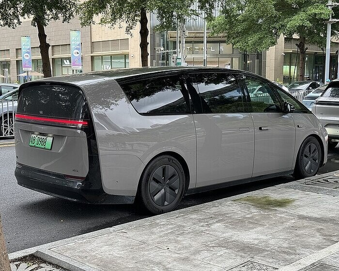 chn-guangdong_private_li_mega_bd988xx_rear_2024-05-27_1.jpg
