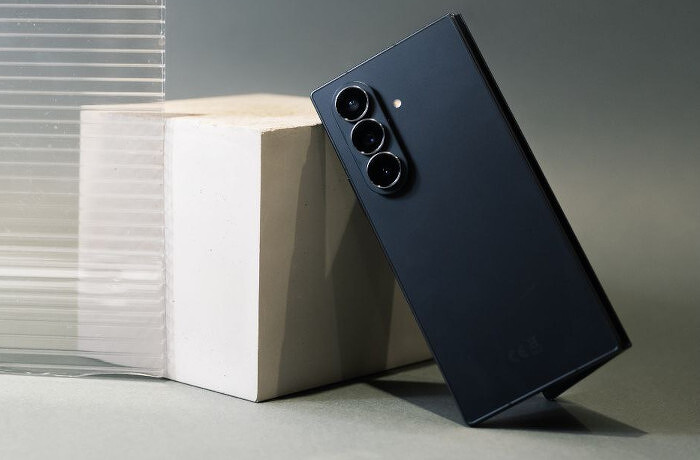 samsung700.jpg