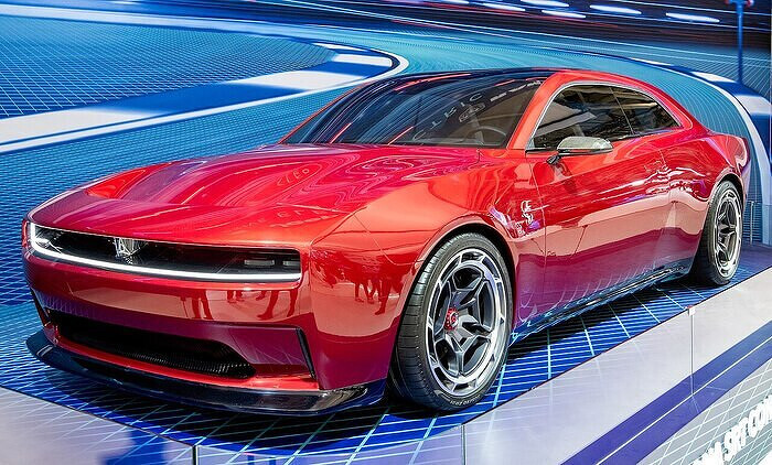 Водителя электромобиля Dodge Charger оштрафовали за слишком громкий выхлоп
