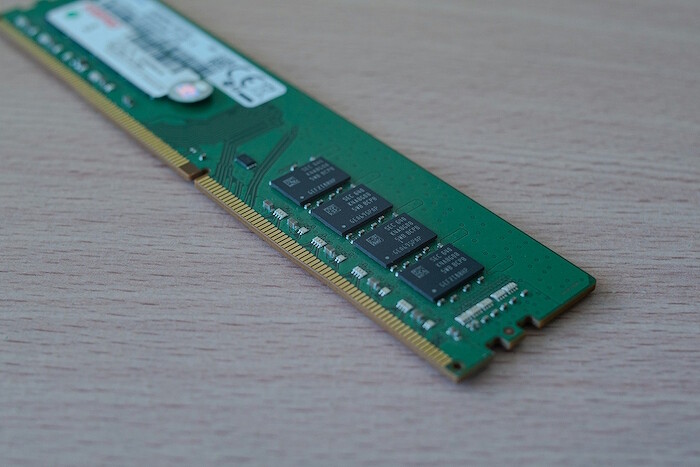 ddr-dram-module-700.jpg