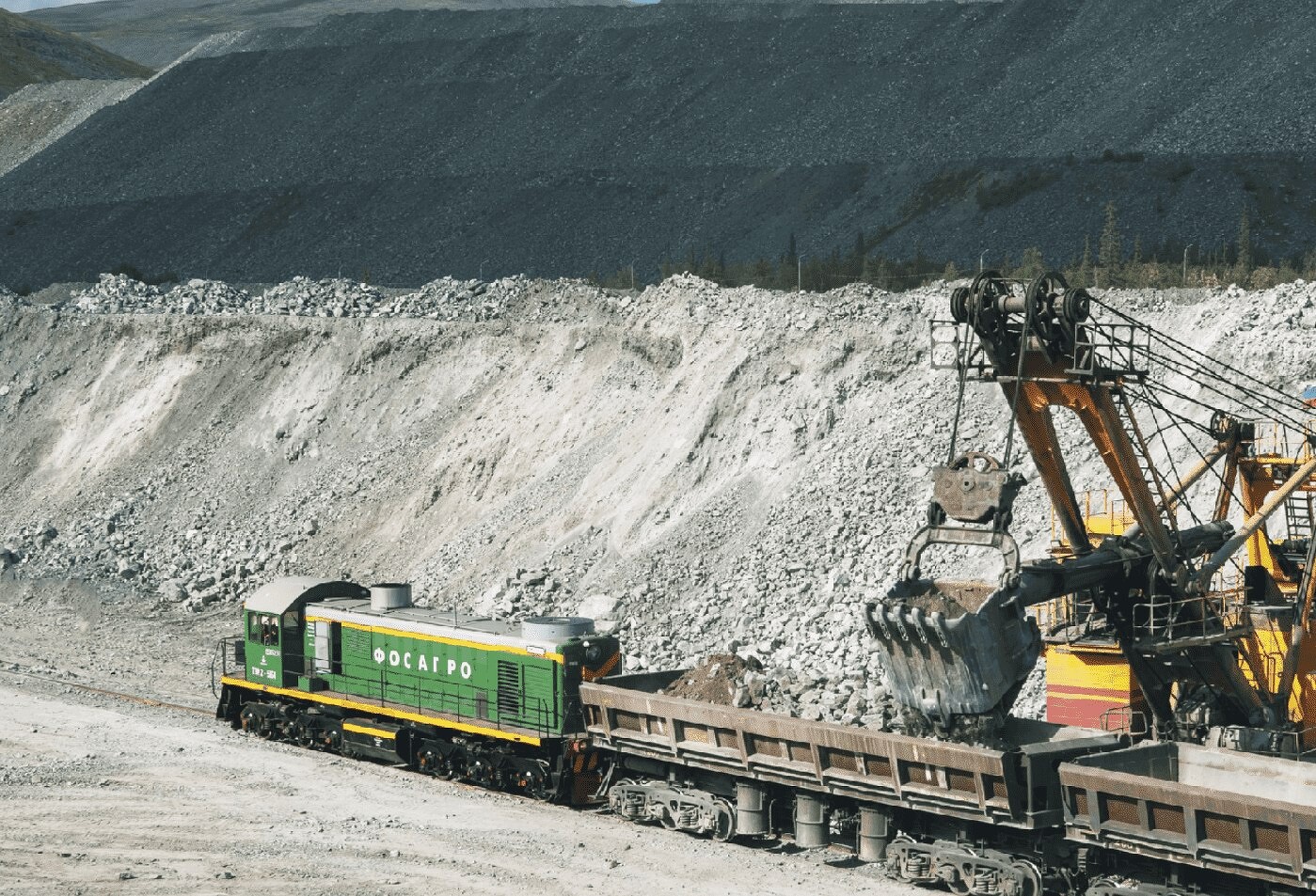 Российская корпорация мирового масштаба спасается от иностранного ПО и массово переходит на знаменитый суверенный Linux