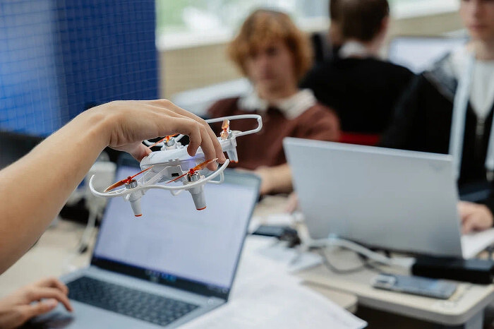 dron700.jpg