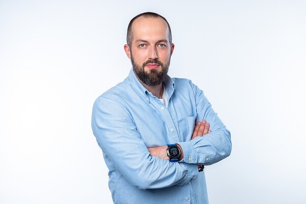 Павел Снурницын, Алексей Рундасов.  Как ИИ и нейросети  способствуют цифровой трансформации 