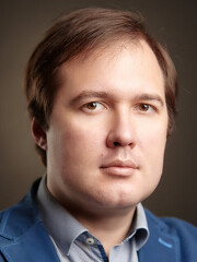 Николай Голов